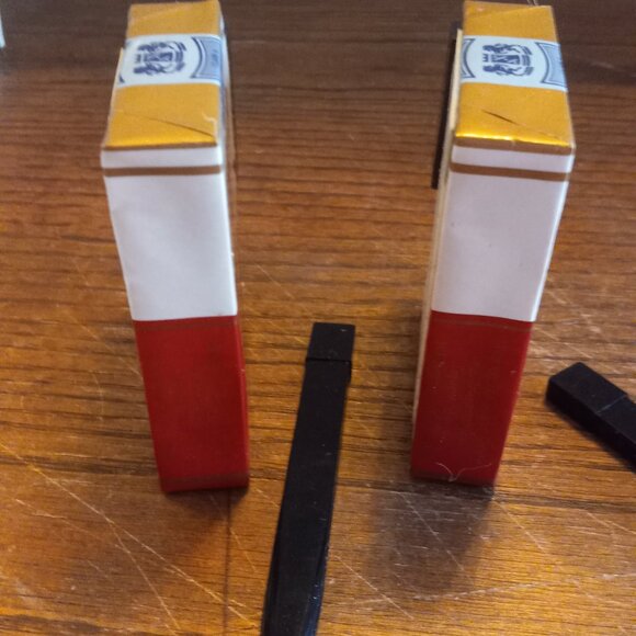 2 Richland Cigarette Advertisement Plastic Pack Pen Holder - Picture 9 of 10